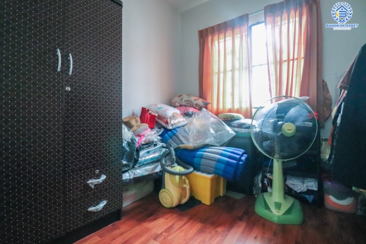 *****ทาวน์เฮ้าส์มือสองย่านนนทบุรี ม.พฤกษา49 บางใหญ่-แก้วอินทร์ บนเนื้อที่ 17.4 ตร.ว. ฟังก์ชัน 3 ห้องนอน 2 ห้องน้ำ แถมฟรี! 2 เครื่องปรับอากาศ 1 เครื่องทำน้ำอุ่น บ้านสวยพร้อมเข้าอยู่ ทำเลดี เชื่อมต่อถ.กาญจนาภิเษก, ถ.รัตนาธิเบศร์ ใกล้รถไฟฟ้าสายสีม่วง "สถานีตลาดบางใหญ่" จองเลย!!